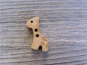 Girafe wood button