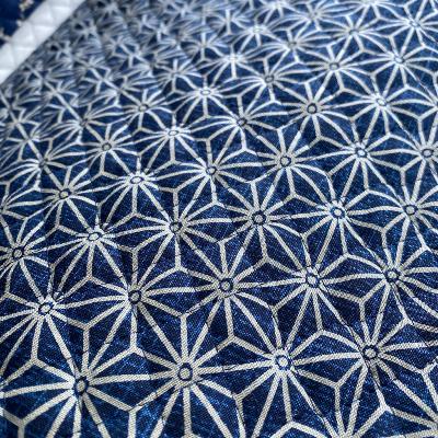 Tissu Matelassé Kurenai - Feuilles de chanvre