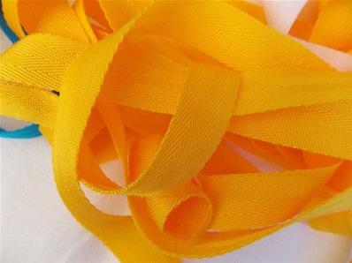 Thin polypropylene webbing / 2,5 cm wide