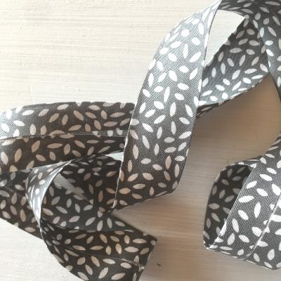 Biais large feuilles