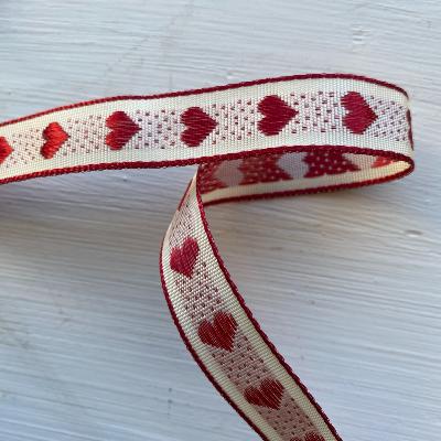 Ruban coeurs rouges
