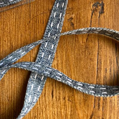 Galon point sellier 10 mm gris bleu