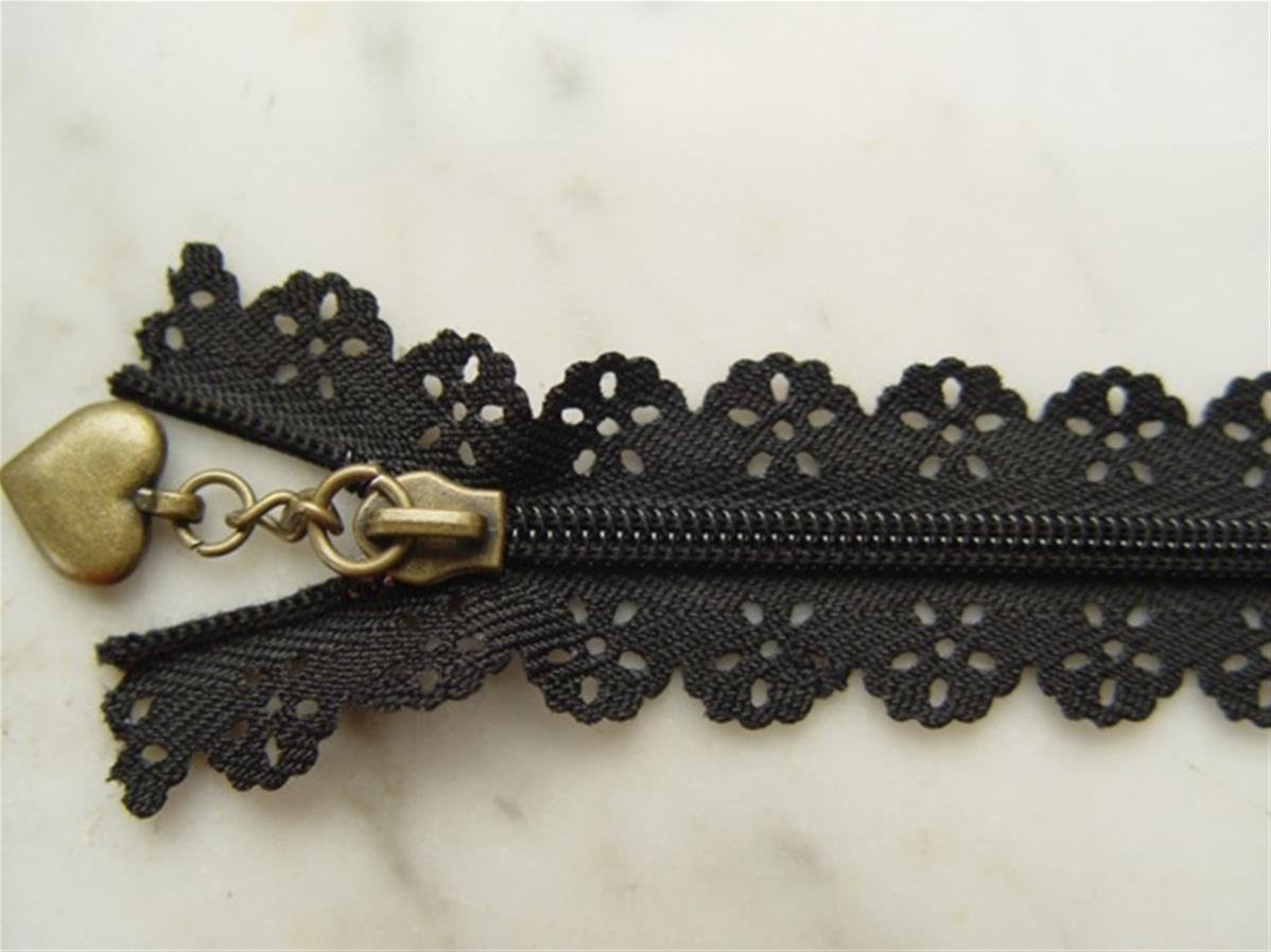25 cm black lace fastener Black Chérie M Au Fil du Temps