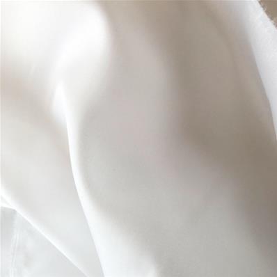 Tissu polyester blanc