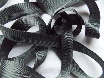 Sergé polyester uni 1,5 cm