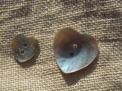 Mother of pearl heart shape button