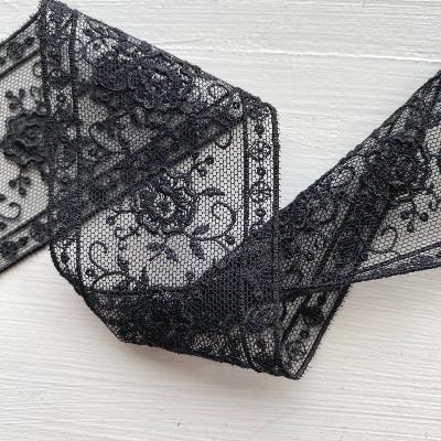 Lace between two 5 cm black