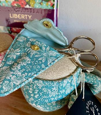 Tasse pique épingles - vert